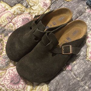 Mocha Birkenstock Bostons (Worn Once)